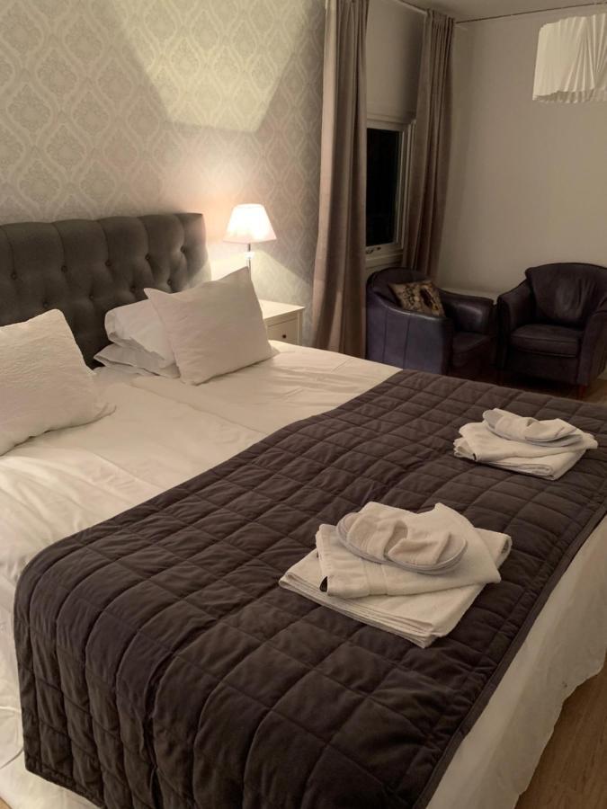 הונבוסטרנד Hotell Kaprifol מראה חיצוני תמונה