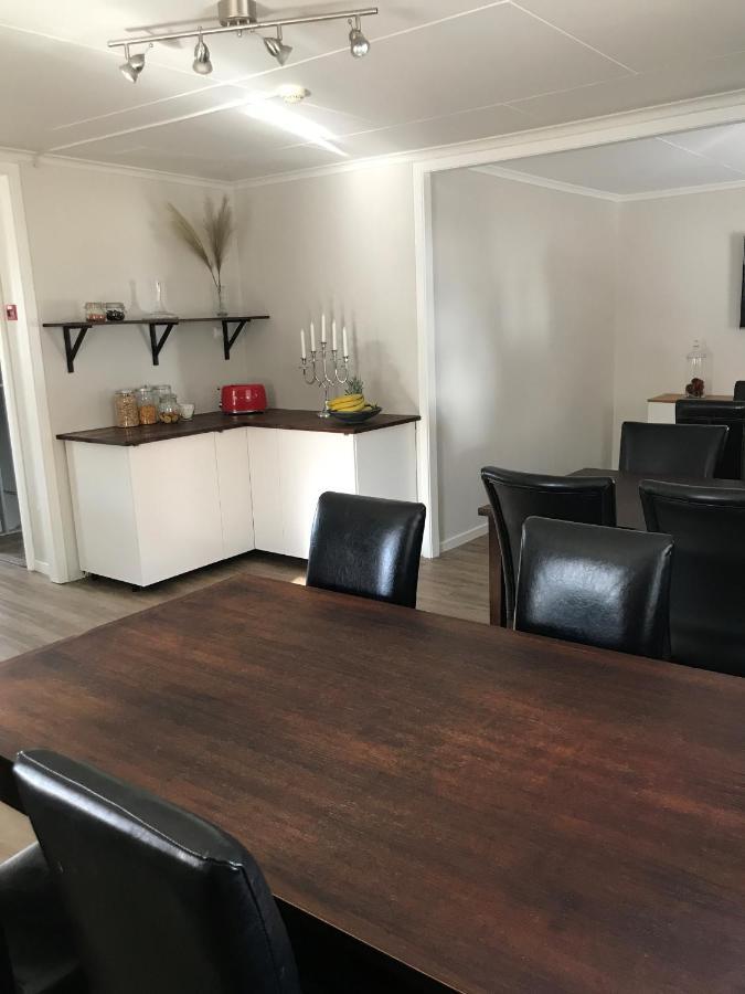הונבוסטרנד Hotell Kaprifol מראה חיצוני תמונה