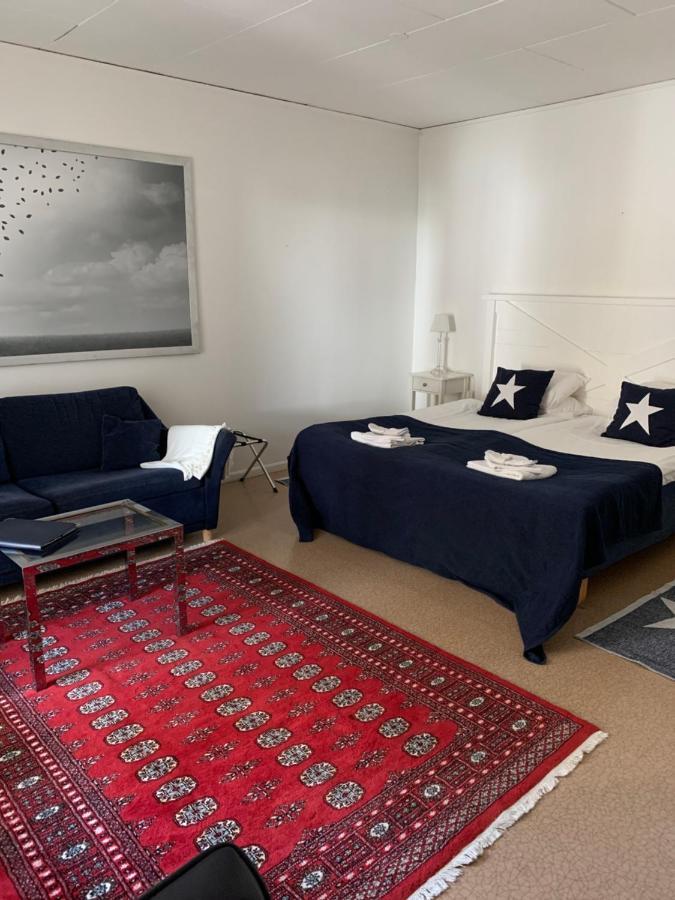 הונבוסטרנד Hotell Kaprifol מראה חיצוני תמונה