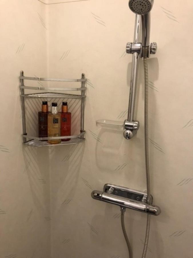 הונבוסטרנד Hotell Kaprifol מראה חיצוני תמונה